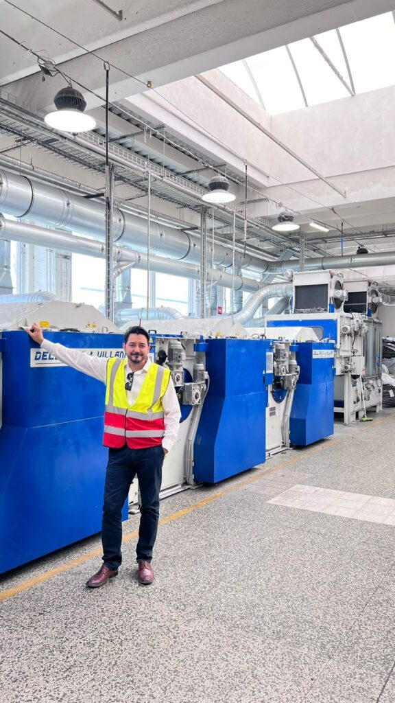 Franklin Zepeda: el emprendedor que transforma desechos textiles en soluciones sostenibles